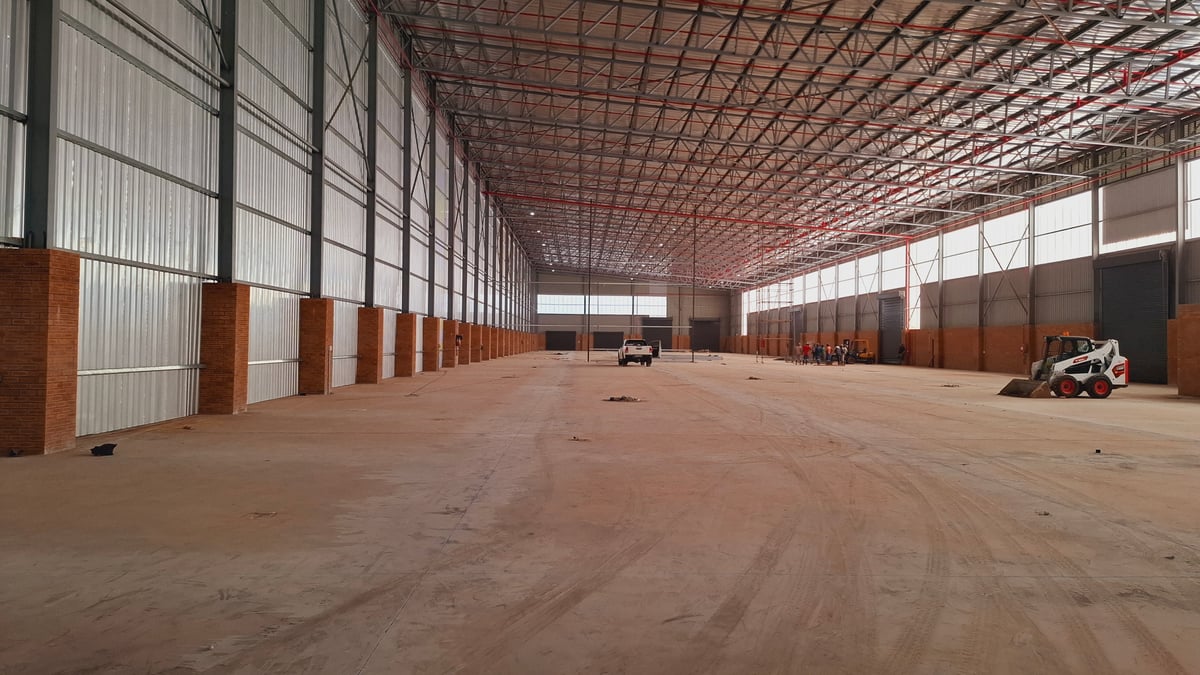 5 300m² Standalone Warehouse To Let in Springfield