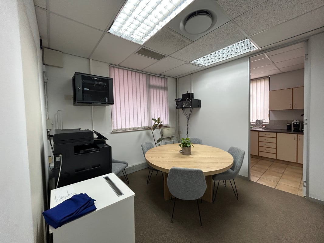 122m² Office To Let In Westway Office Park, Westville