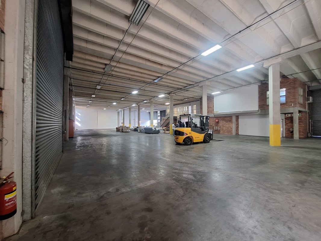 1370m² Warehouse To Let in Westmead