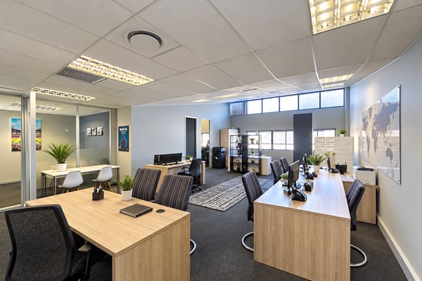 190m² Office to Let in Lion Match Office Park — image 2