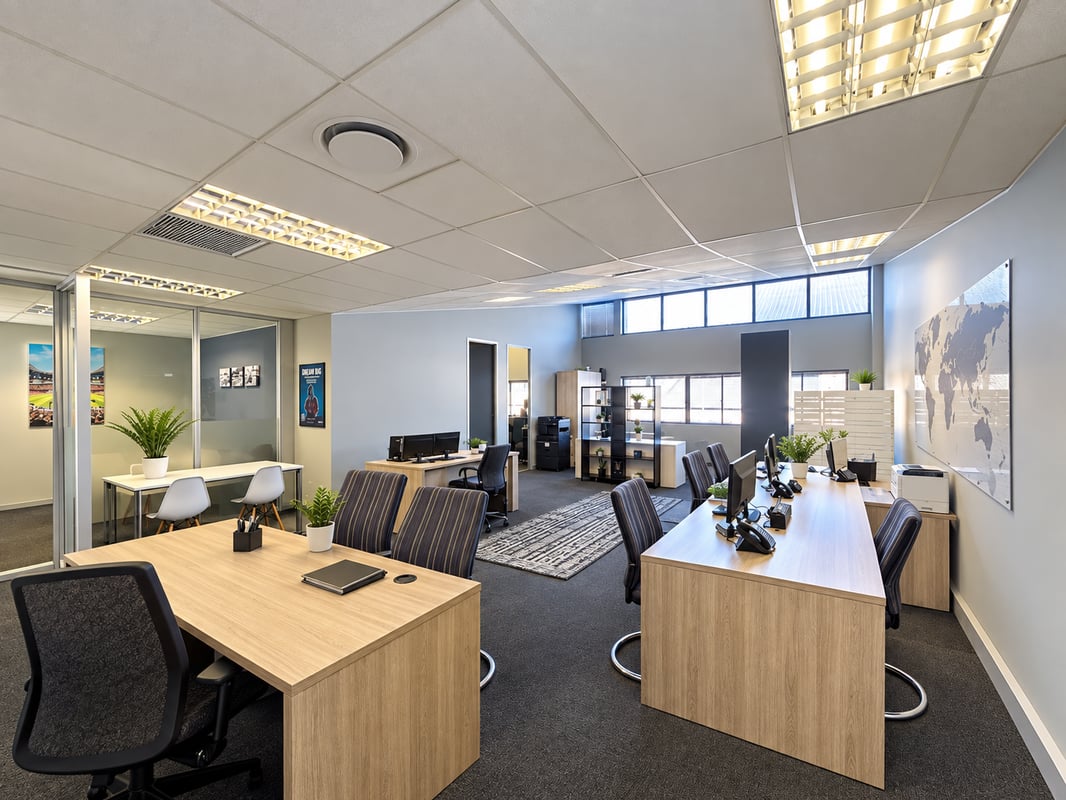 190m² Office to Let in Lion Match Office Park