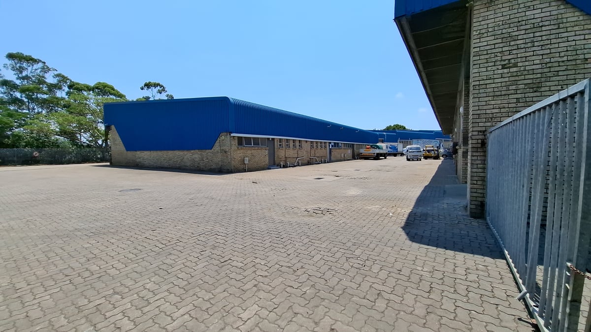 396m² Warehouse For Lease in Glen Anil