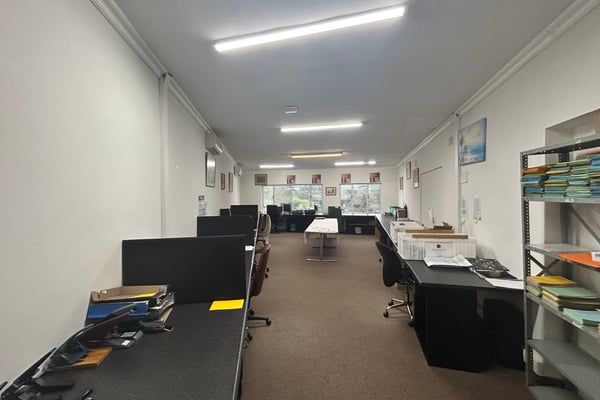 988m² Standalone Office For Sale in Westville — image 5