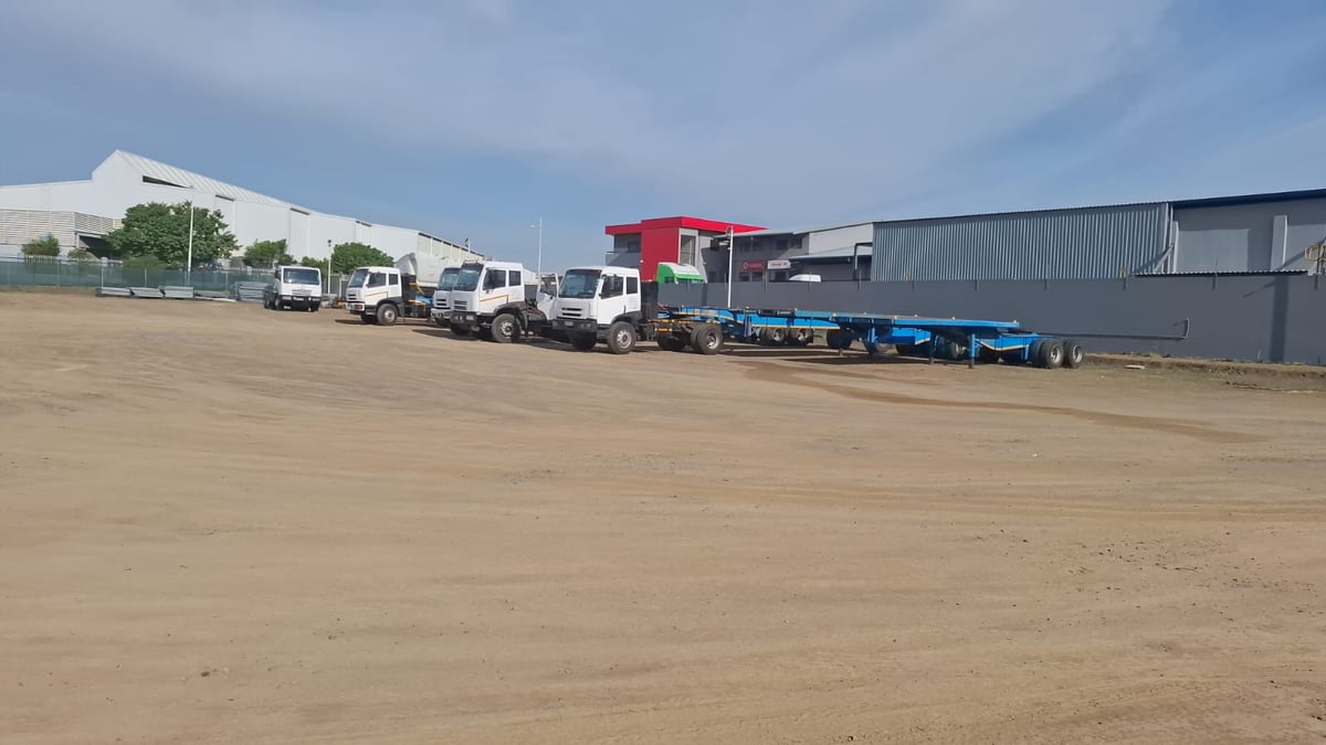 5400m² Vacant Industrial Land For Sale in Cornubia
