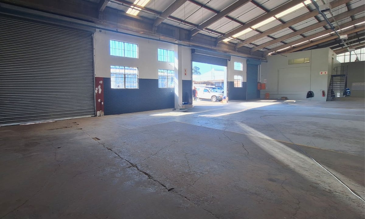 2 675m² Warehouse To Let in Pinetown