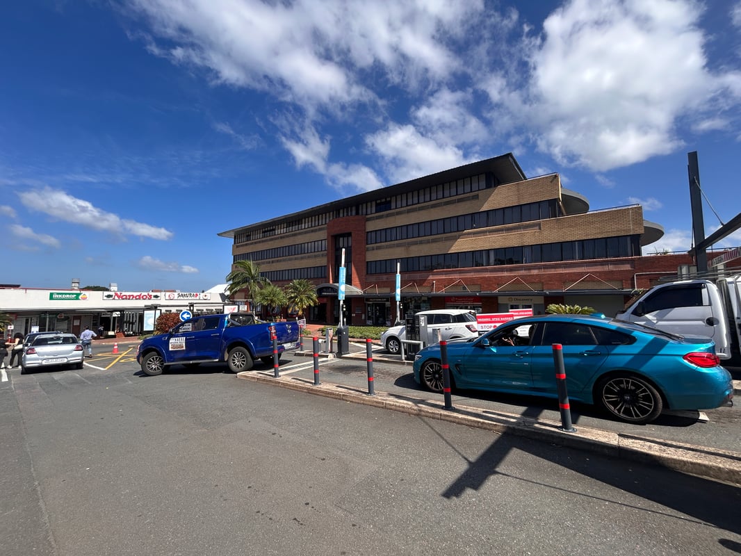 329m² Office To Let in Westville