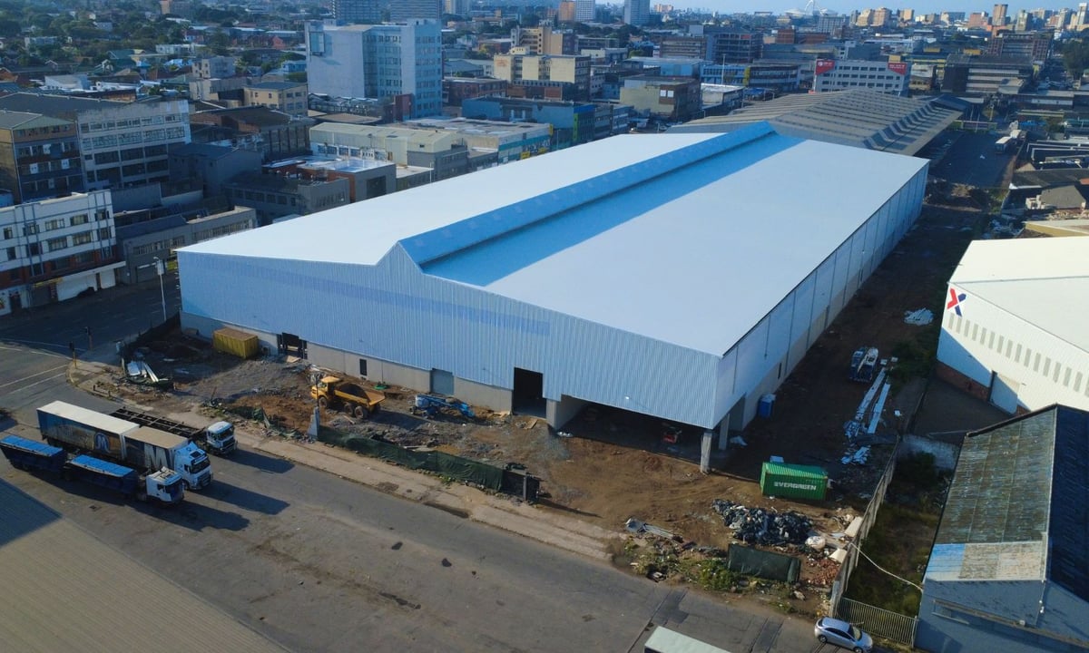 12 932m² Warehouse with 7410m² Yard to Let in Congella, Durban
