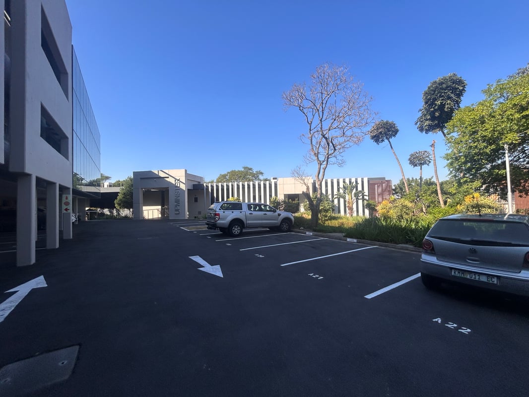 314m² Office To Let in Westville