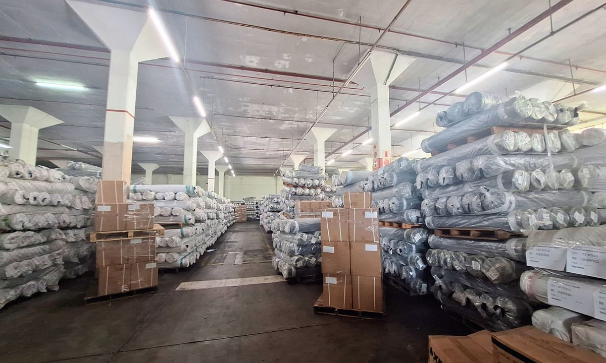 3 432m² Industrial Unit For Sale in New Germany