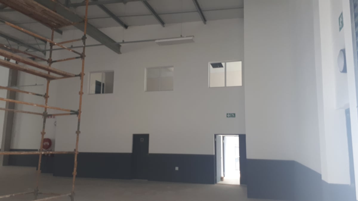 704m² Prime Warehouse To Let in Riverhorse Valley