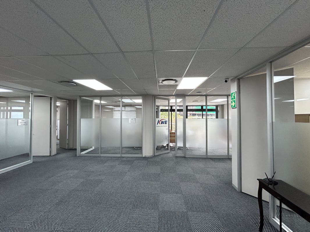337m² Office To Let In Westway Office Park, Westville