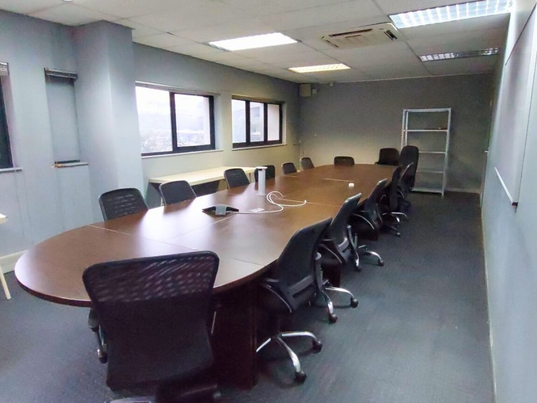 1008m² Warehouse For Sale in Riverhorse Valley