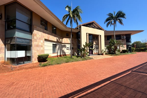 445m² Office For Sale in La Lucia Ridge — image 2