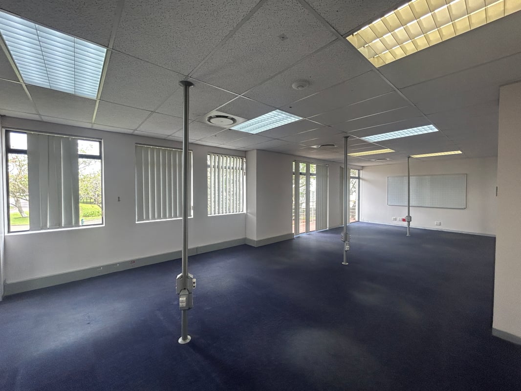 230m² Ground Floor Office To Let in Trosvale Office Park, Umhlanga
