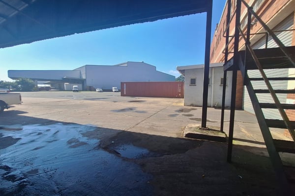 3 432m² Industrial Unit For Sale in New Germany — image 4