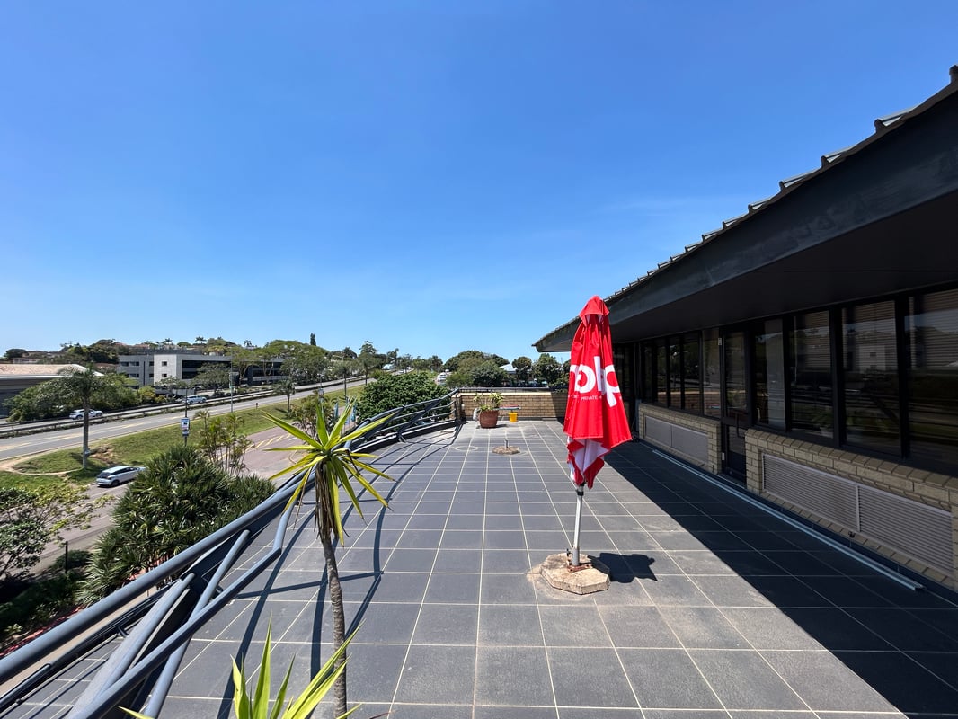1246m² Office To Let in Westville