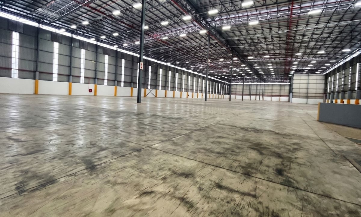 15 716m² Premium Logistics & Distribution Warehouse To Let – Prospecton