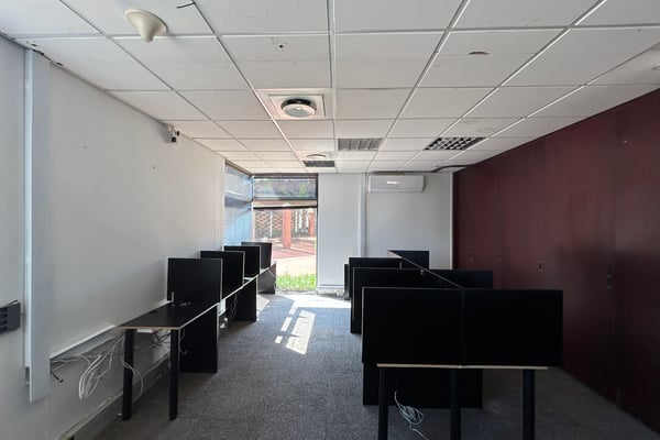 445m² Office For Sale in La Lucia Ridge — image 6