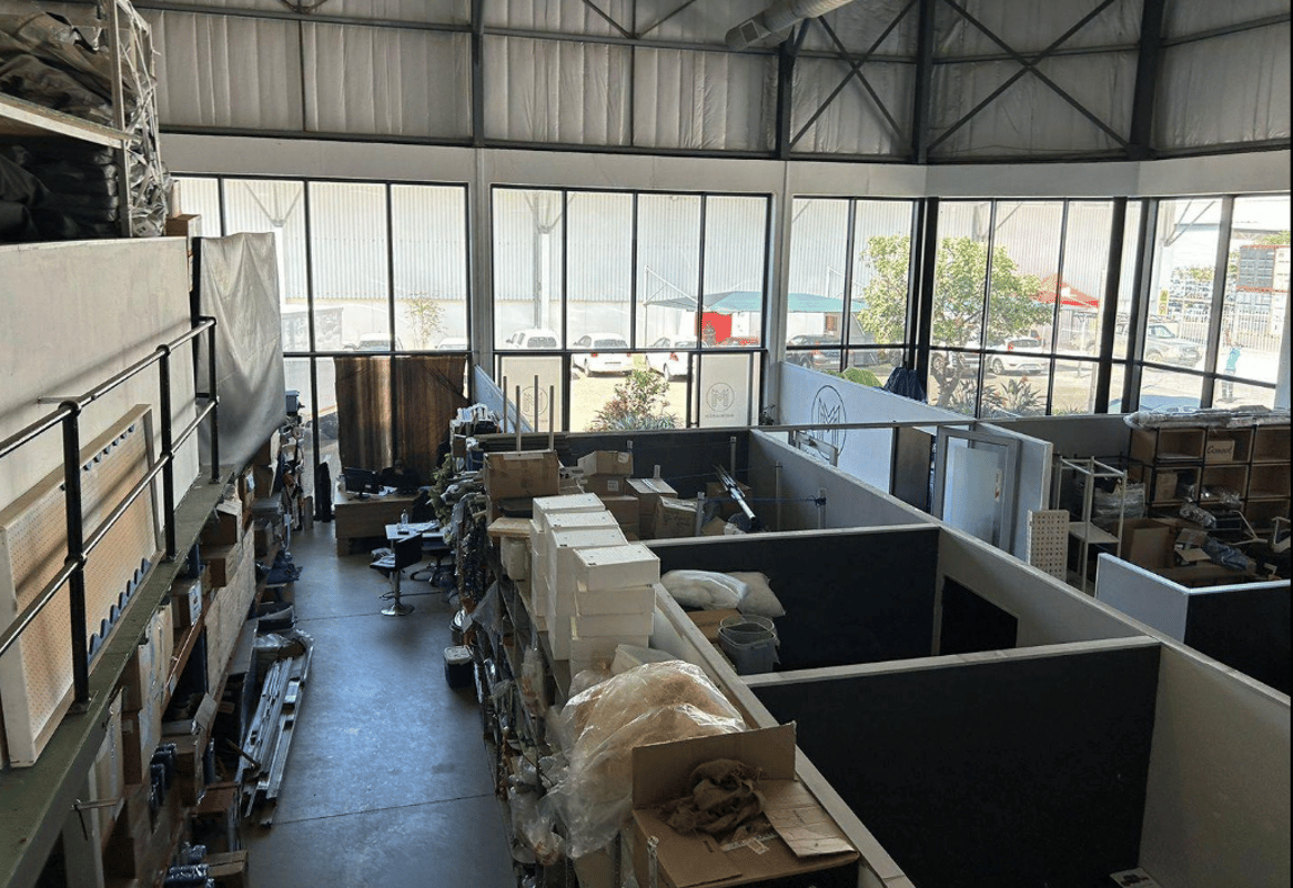 559m² Warehouse with Prime Exposure for Lease in Riverhorse Valley
