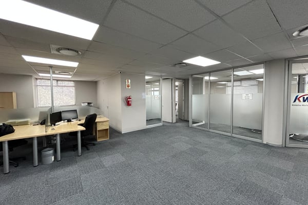 337m² Office To Let In Westway Office Park, Westville — image 3