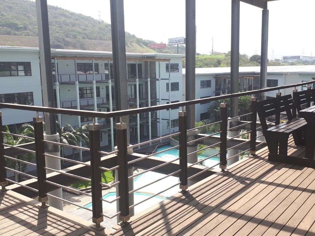 473m² Office For Sale in Riverhorse Valley