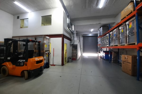 327m² Warehouse For Sale in Briardene — image 3