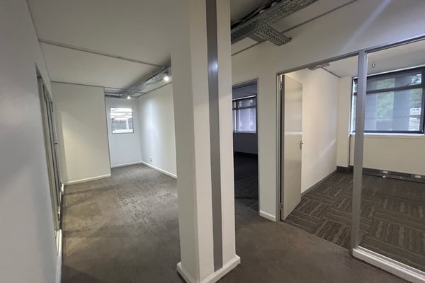 305m² Office To Let in Westville — image 5