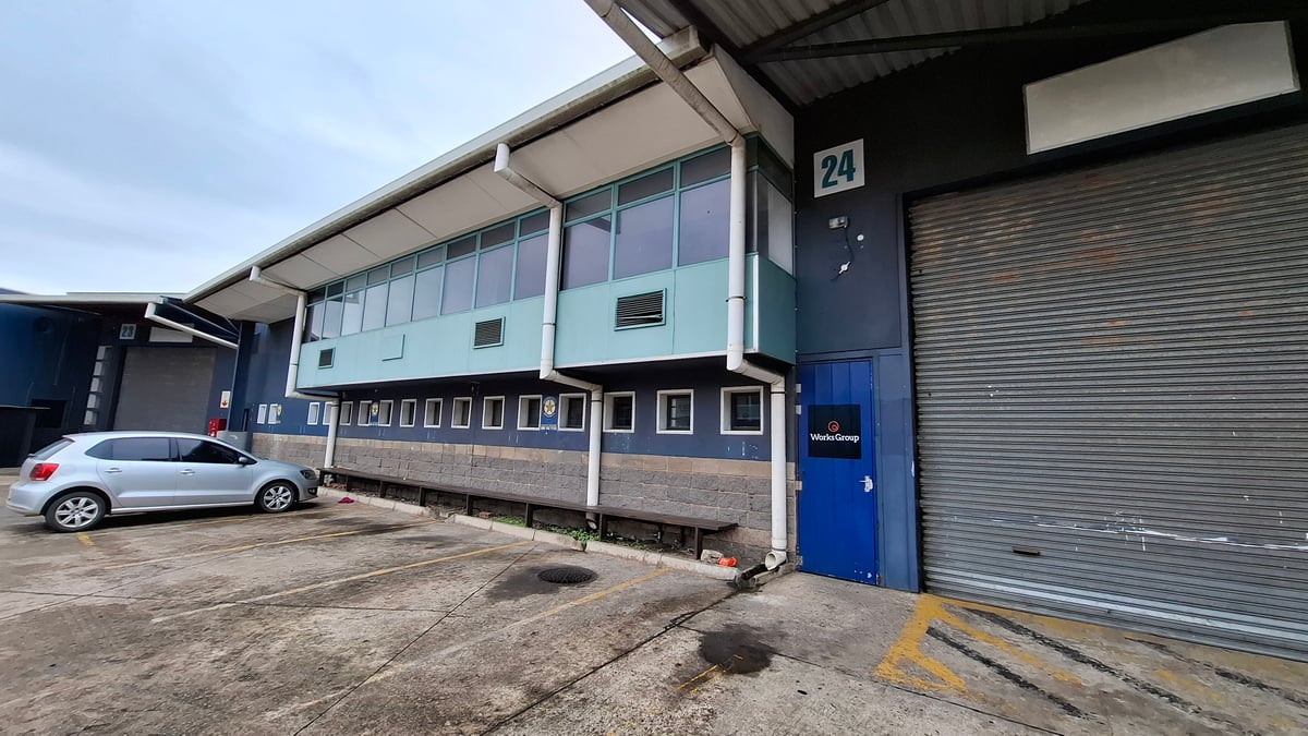 745m² Warehouse For Lease in Glen Anil