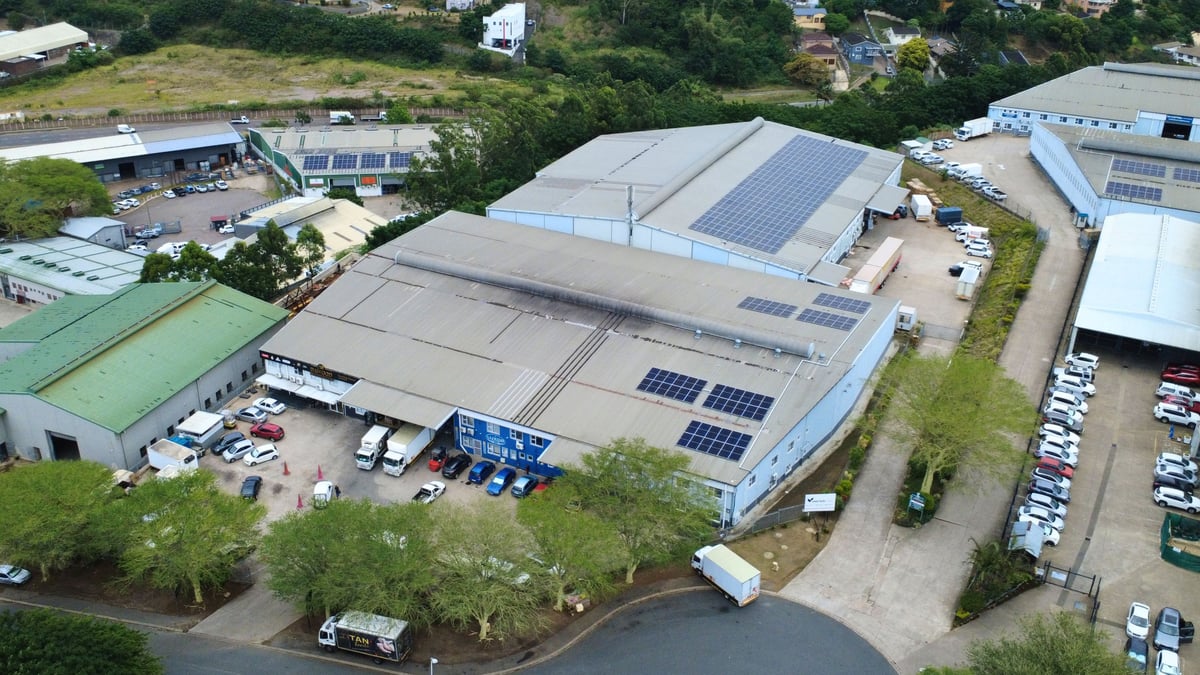 1 069m² Warehouse To Let in Briardene 