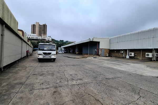 1 943m² Warehouse To Let in Springfield — image 4