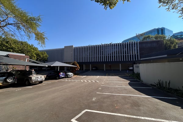 314m² Office To Let in Westville — image 2