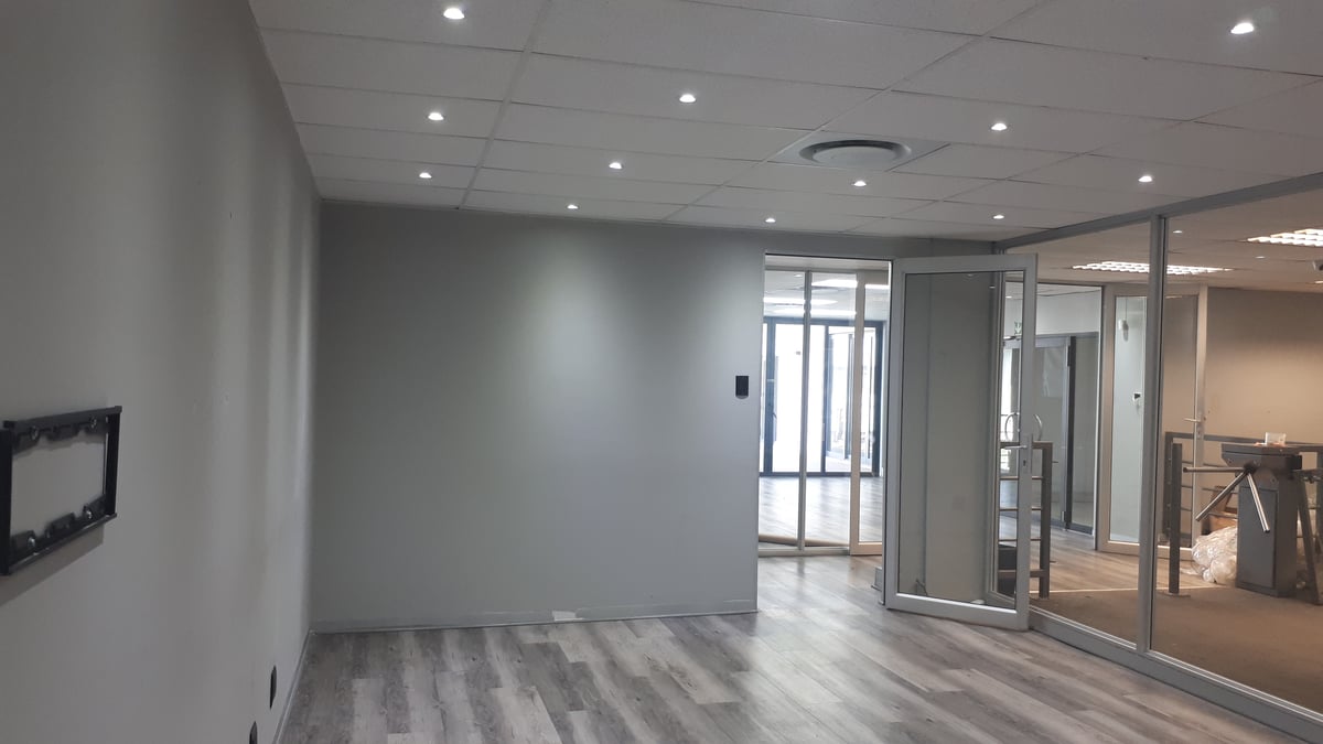 408m² Office To Let at Island Circle Office Park, Riverhorse Valley
