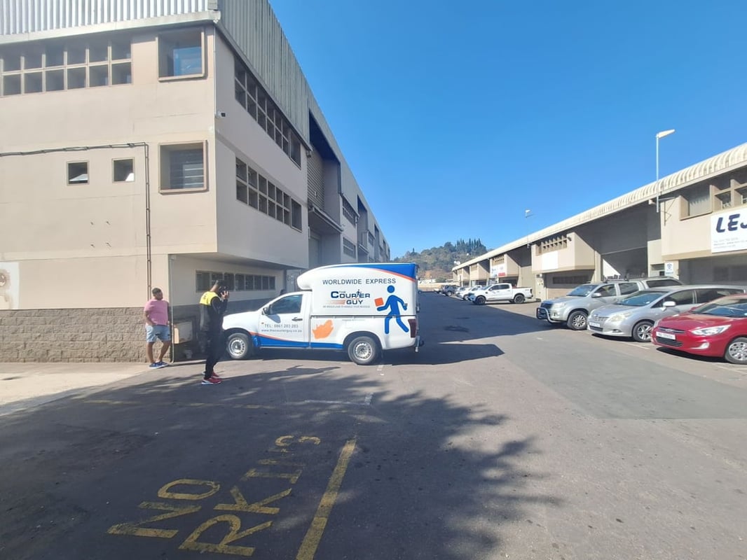 368m Warehouse For Lease In Westmead