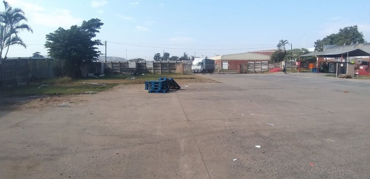 2832m Warehouse For Sale In Phoenix