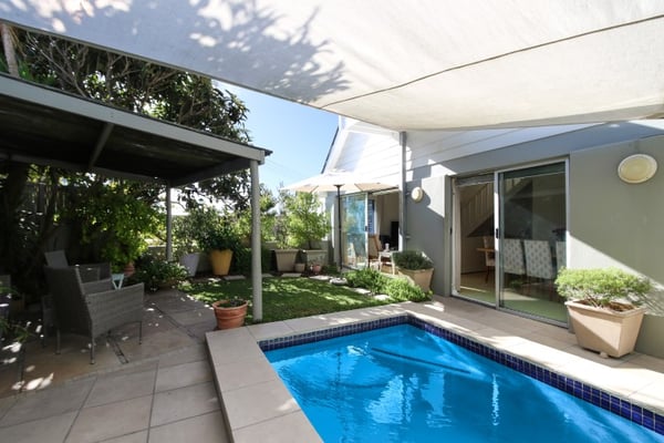 Sea Point townhouse available to rent for summer 2026/2027