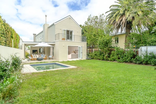 Easy-to-live in beautifully newly renovated home