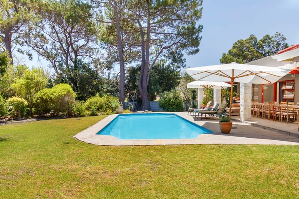 Strawberry Lane home with additional studio flatlet