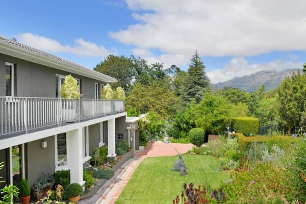Modern living in Constantia Upper