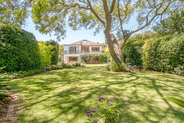 Spacious family home with amazing mountain views in sought-after Mowbray pocket of Rosebank
