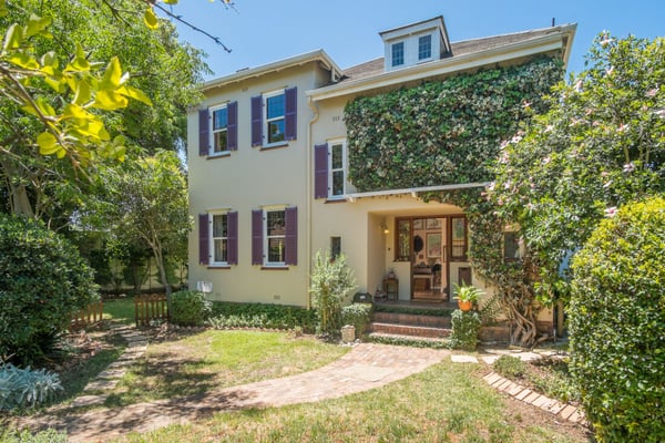 Character Family Home with Mountain Views nestled in a quiet cul de sac in Rosebank