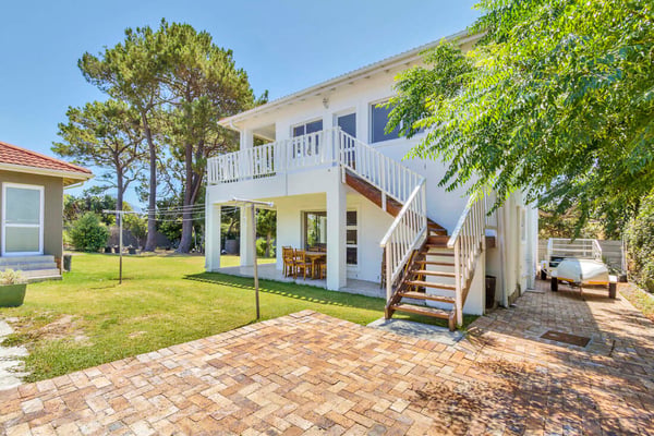 Garden apartment in Constantia