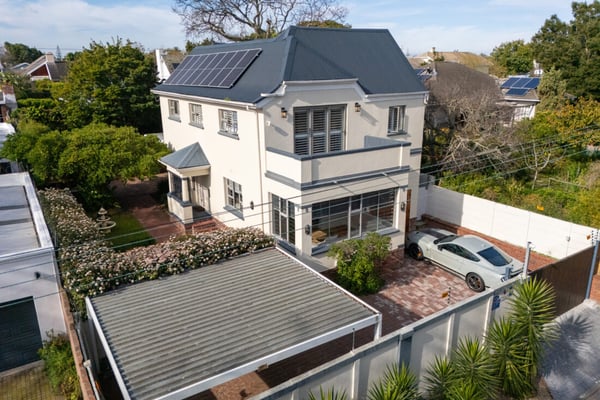Detached Plumstead home on the border of Constantia
