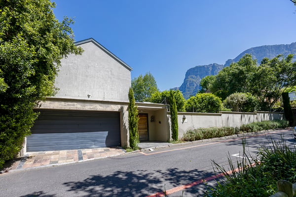 Four bedroom Newlands home in close proximity to SACS
