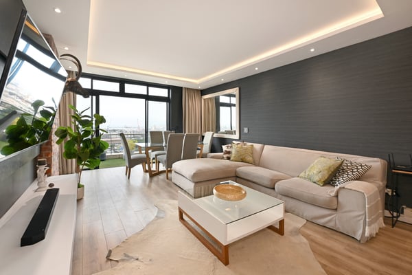  Elegant Dockside apartment in De Waterkant, fully furnished with parking