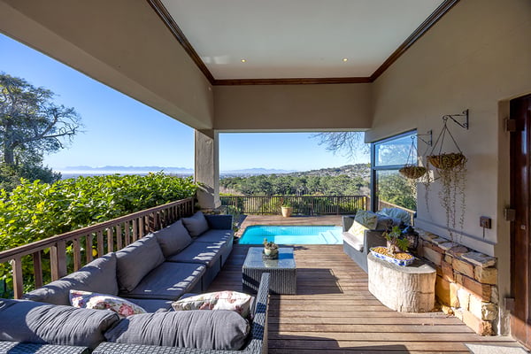  Fernwood mountain home with incredible far reaching views