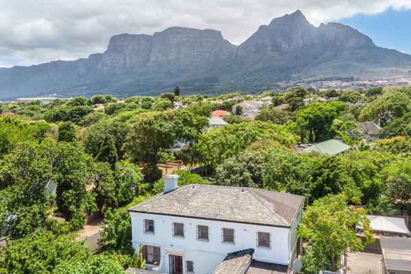Prime Golden Mile address – substantial family home between Bishops and RBHS! Exclusive Mandate
