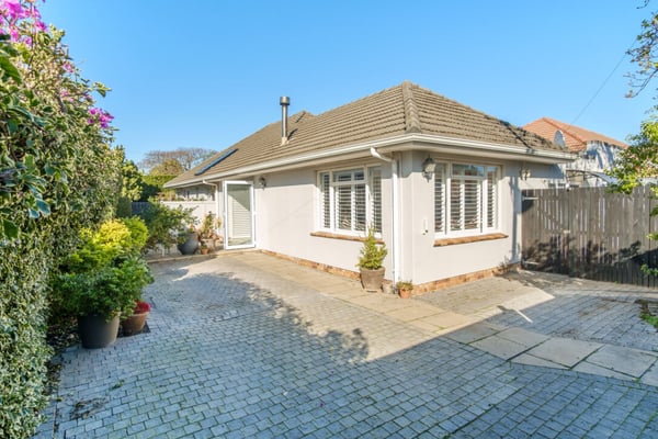 Sunny & Secure Living