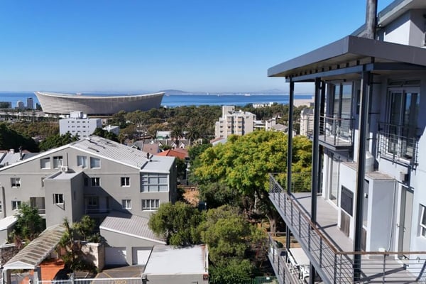 ELEVATED LIVING IN A PRIME GREEN POINT DUPLEX