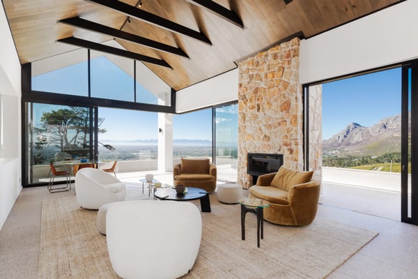 Brand new home with incredible views in Zwaanswyk
