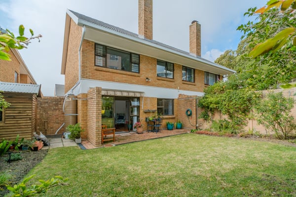 3 Bedroom Townhouse for sale in Kenilworth